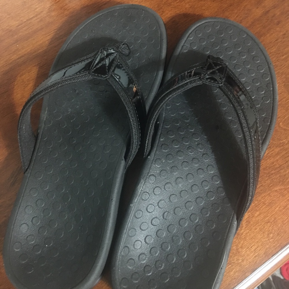 Vionic sandles
